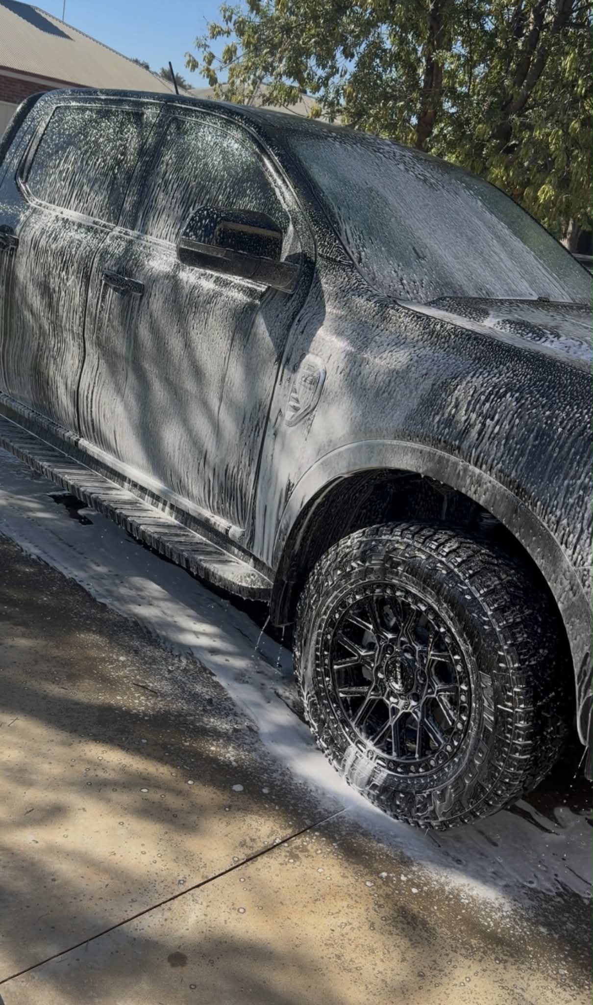 DIRTY MONEY WASH & WAX